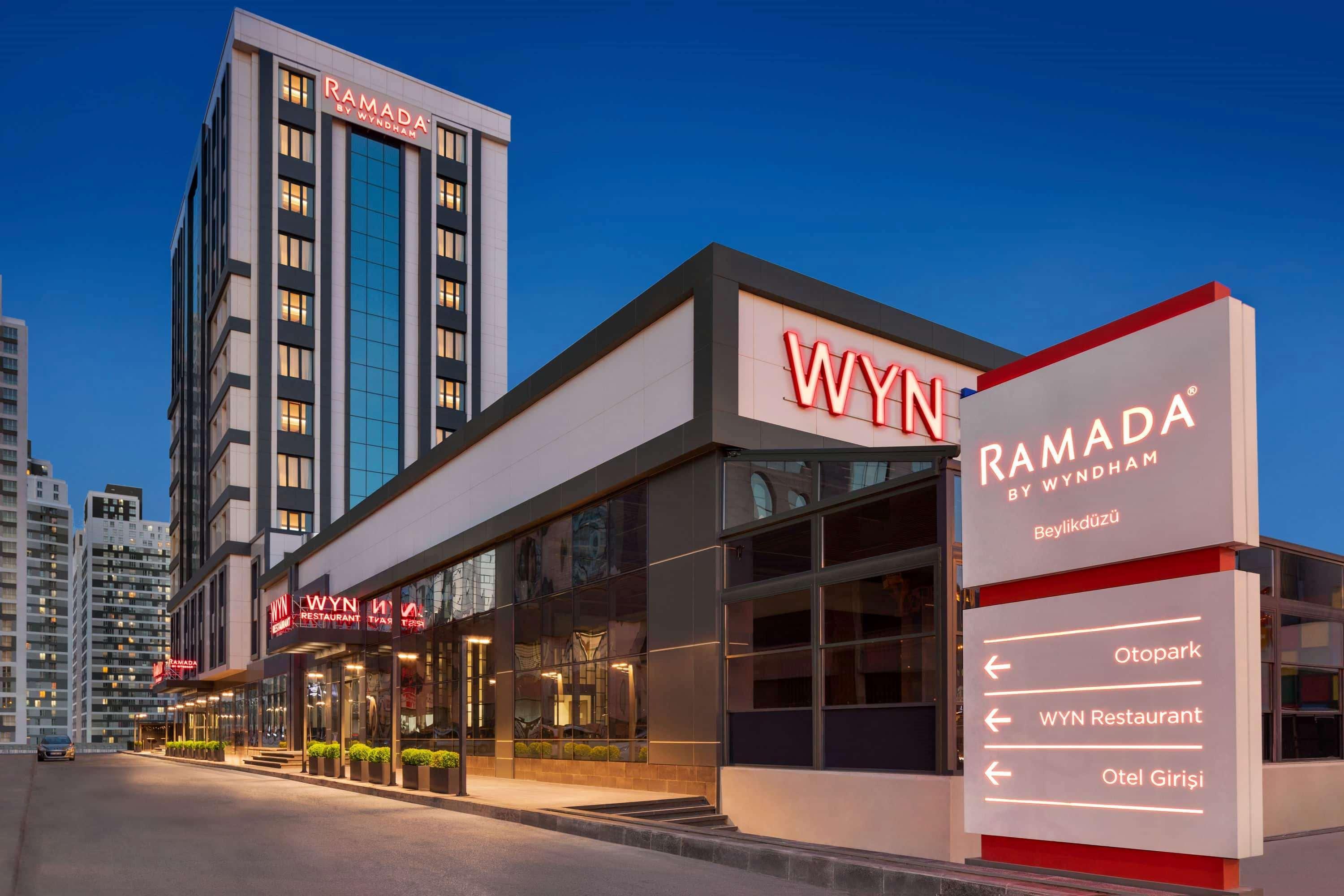 Ramada By Wyndham Beylikduzu Hotel Istanbul Ngoại thất bức ảnh