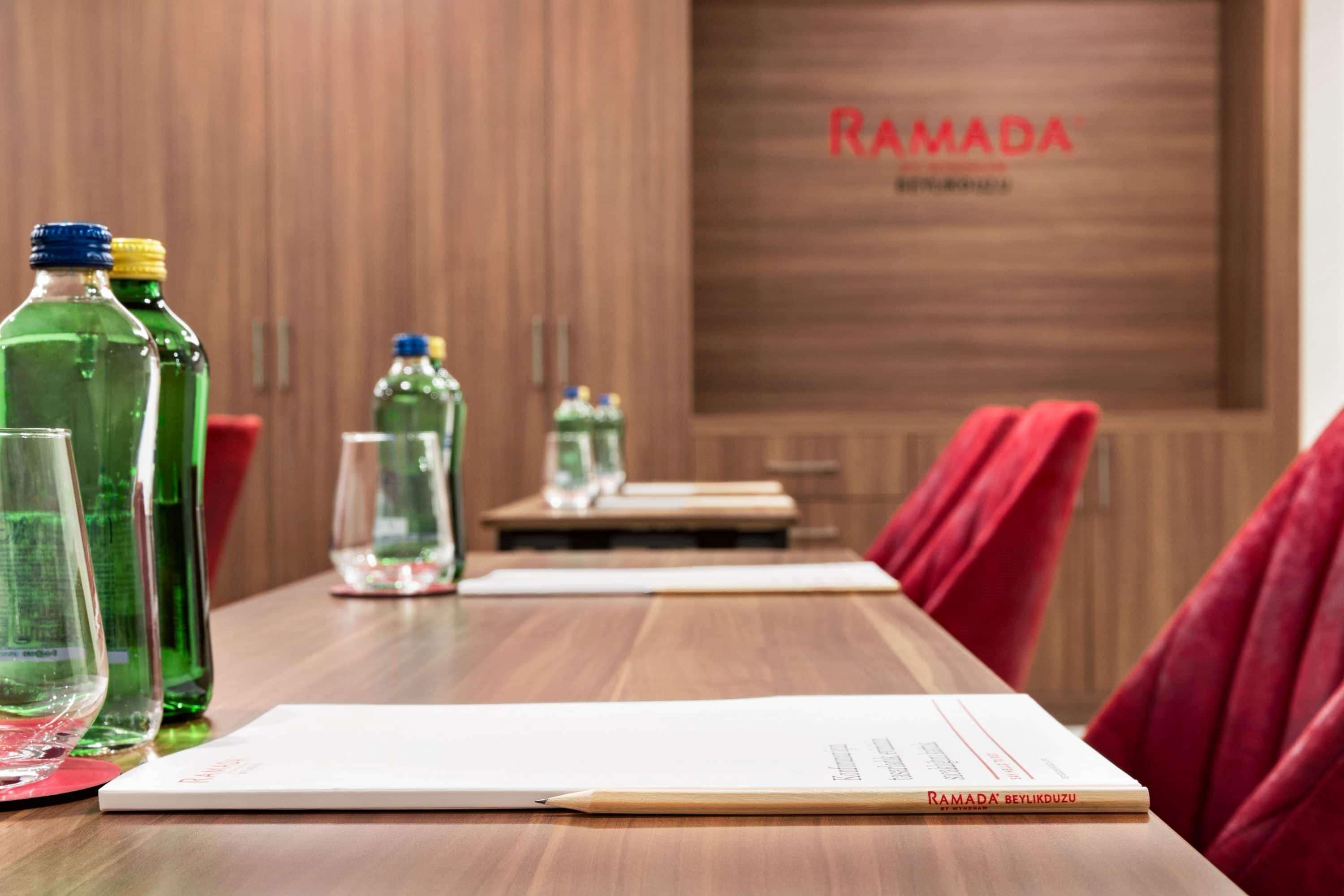 Ramada By Wyndham Beylikduzu Hotel Istanbul Ngoại thất bức ảnh