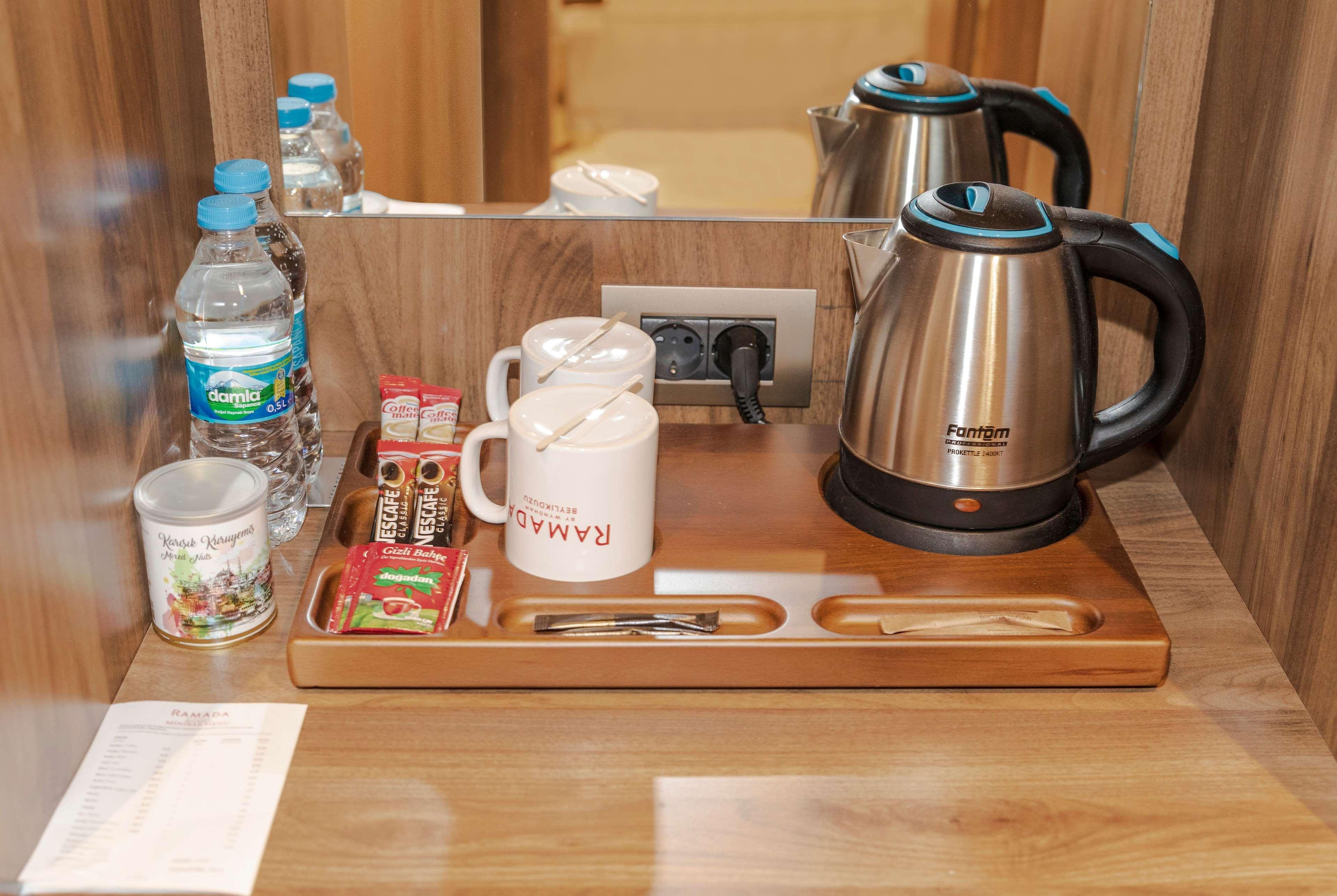 Ramada By Wyndham Beylikduzu Hotel Istanbul Ngoại thất bức ảnh