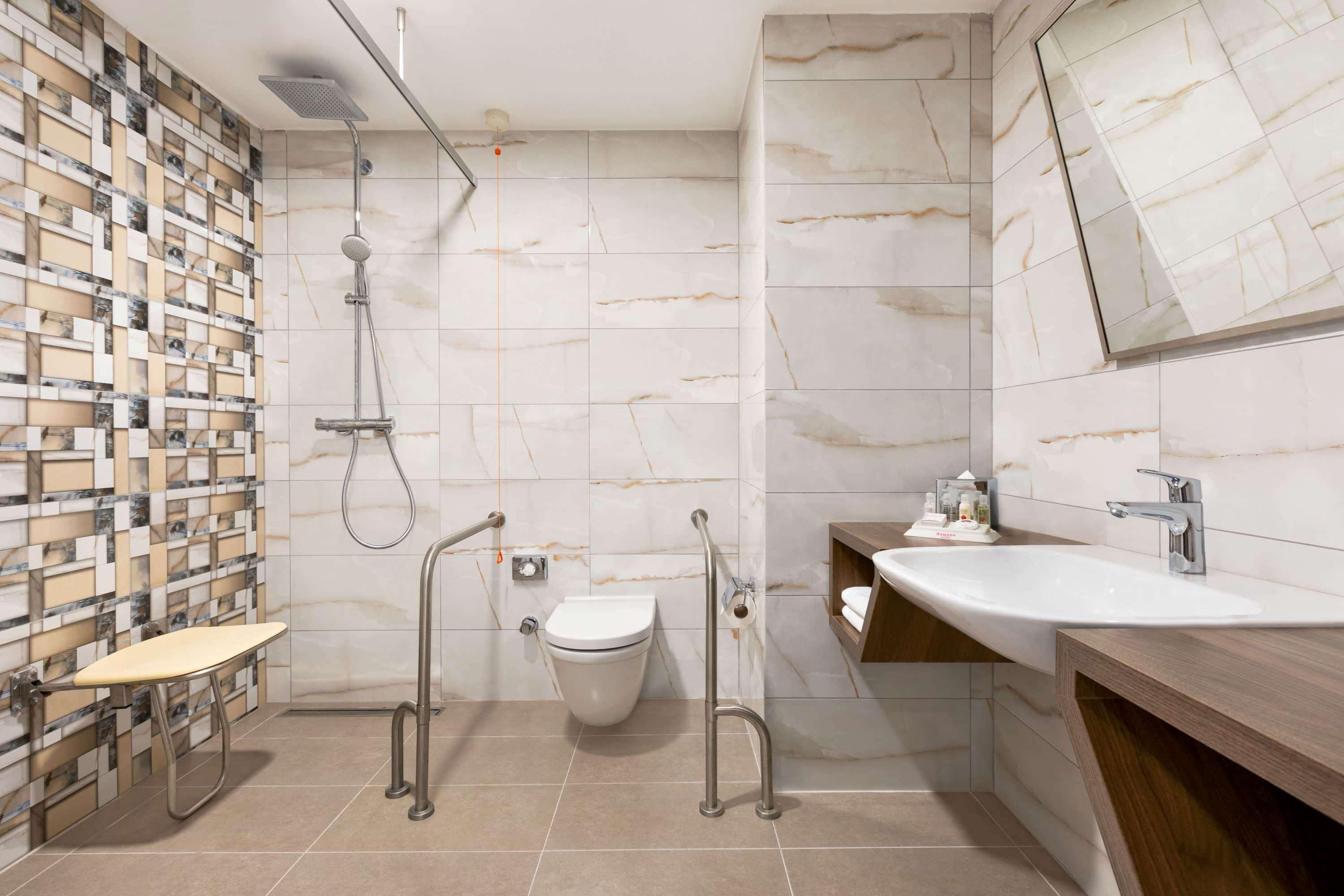 Ramada By Wyndham Beylikduzu Hotel Istanbul Ngoại thất bức ảnh