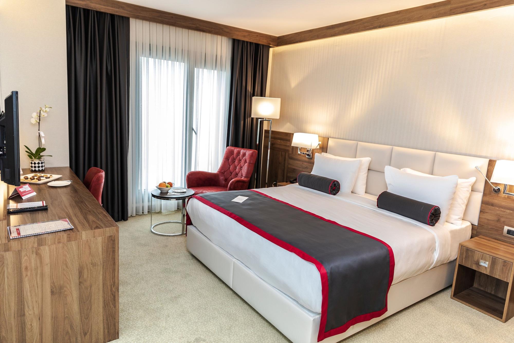 Ramada By Wyndham Beylikduzu Hotel Istanbul Ngoại thất bức ảnh